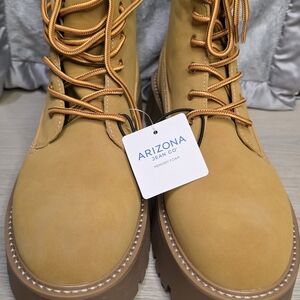 Arizona Jean Company Tan Boots